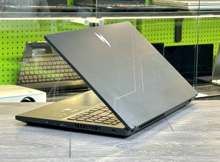 Acer Nitro V15 ANV15-52 5
